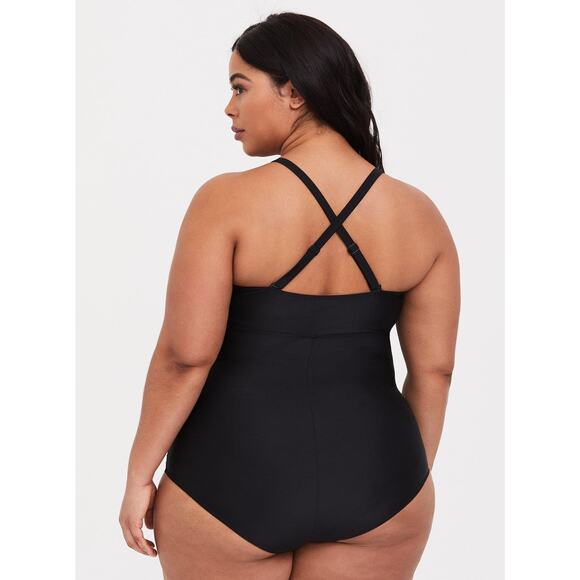 Torrid Wireless Ladder Front Ruched One Piece Swimsuit Black Size 5 - Picture 3 of 8